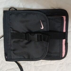 Woman's, Pink Nikki crossbody,